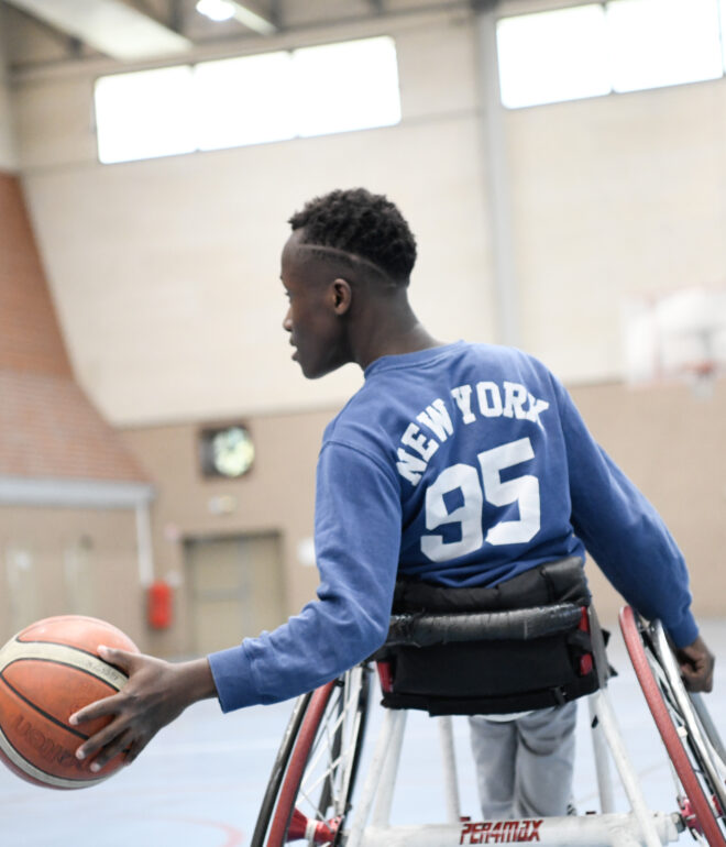 reportage photo Paris basket fauteuil